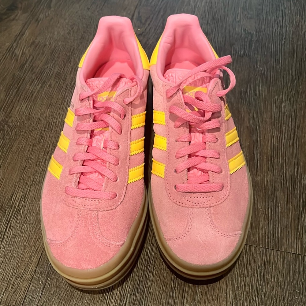 Adidas Gazelle Bold NWOT pink and orange